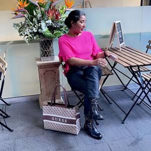 Meet your Posher, Paramjit